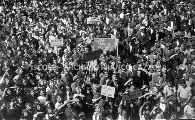 1946 manifestazione2